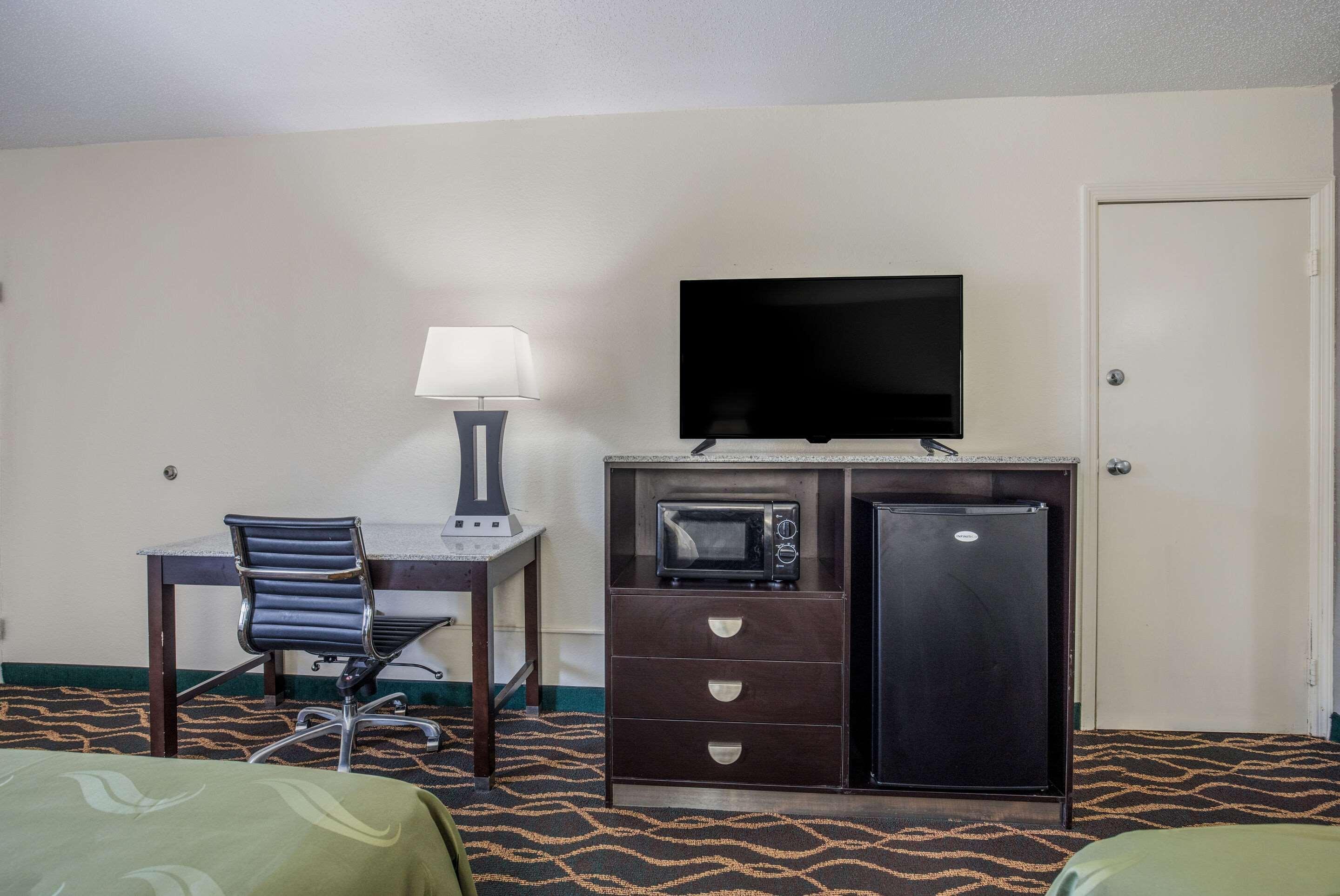 Quality Inn & Suites Conference Center Thomasville Exterior photo